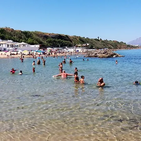 Casa Vacanza Palermo * Trappeto (Sicily)